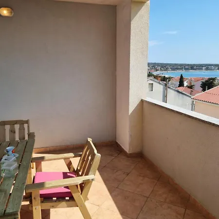 Apartment Wallot Novalja Exterior photo