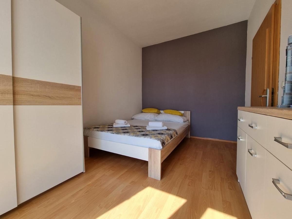 Apartment Wallot